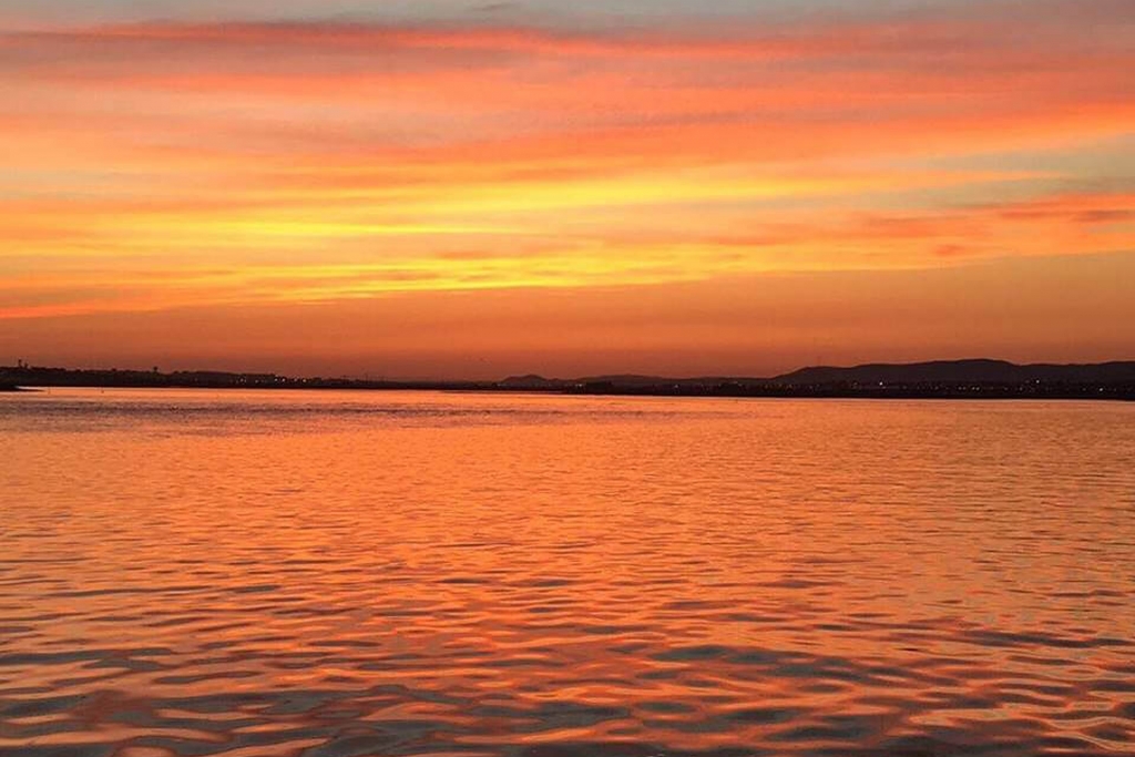 Pôr-do-sol na Ria Formosa.(catamaran)